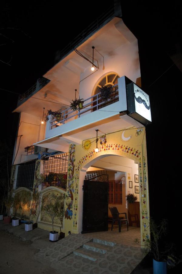 Moustache Khajuraho Hostel Exterior foto